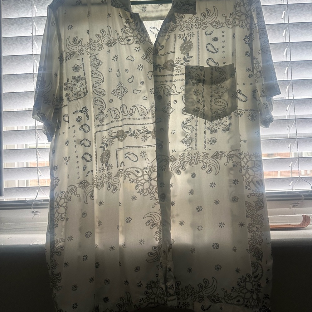 Aeropostale Men's White Paisley Shirt Jacket